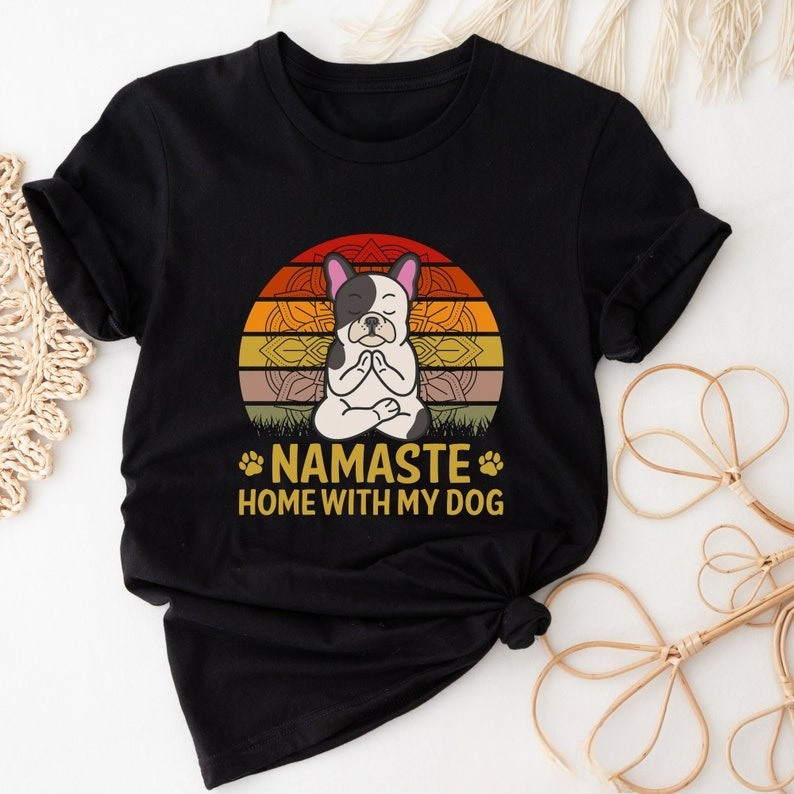 Pilates Yoga Gifts - Leuke Cartoons Hond Namaste Shirt Grappige